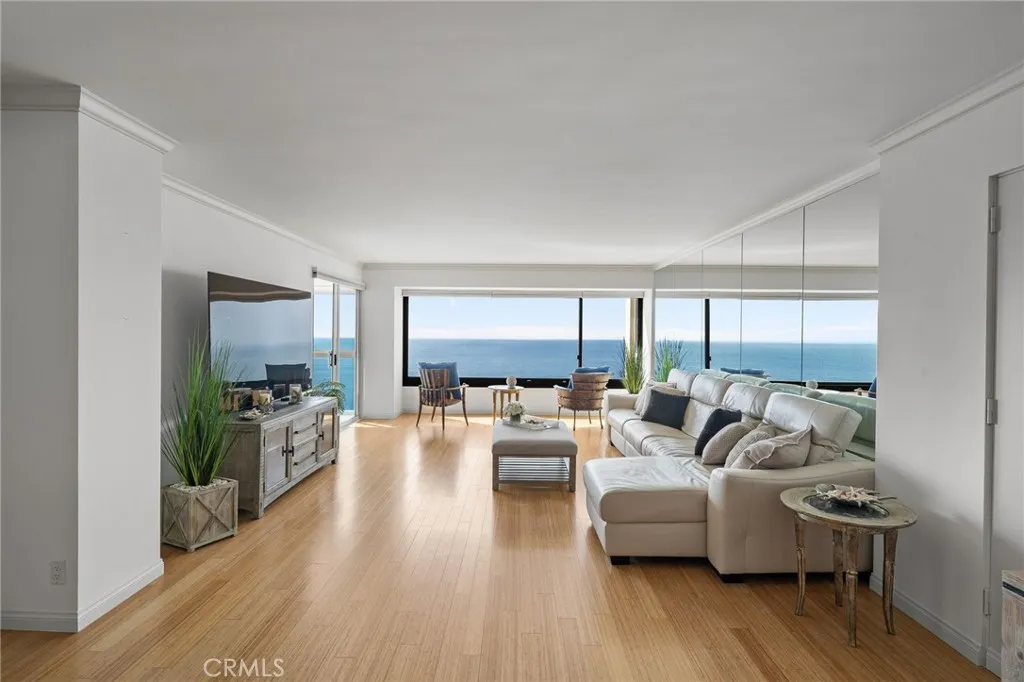 https://cdn.realtyfeed.com/cdn/127/306777654/f0d24fce260999e3ddb397789ba016ef.webp