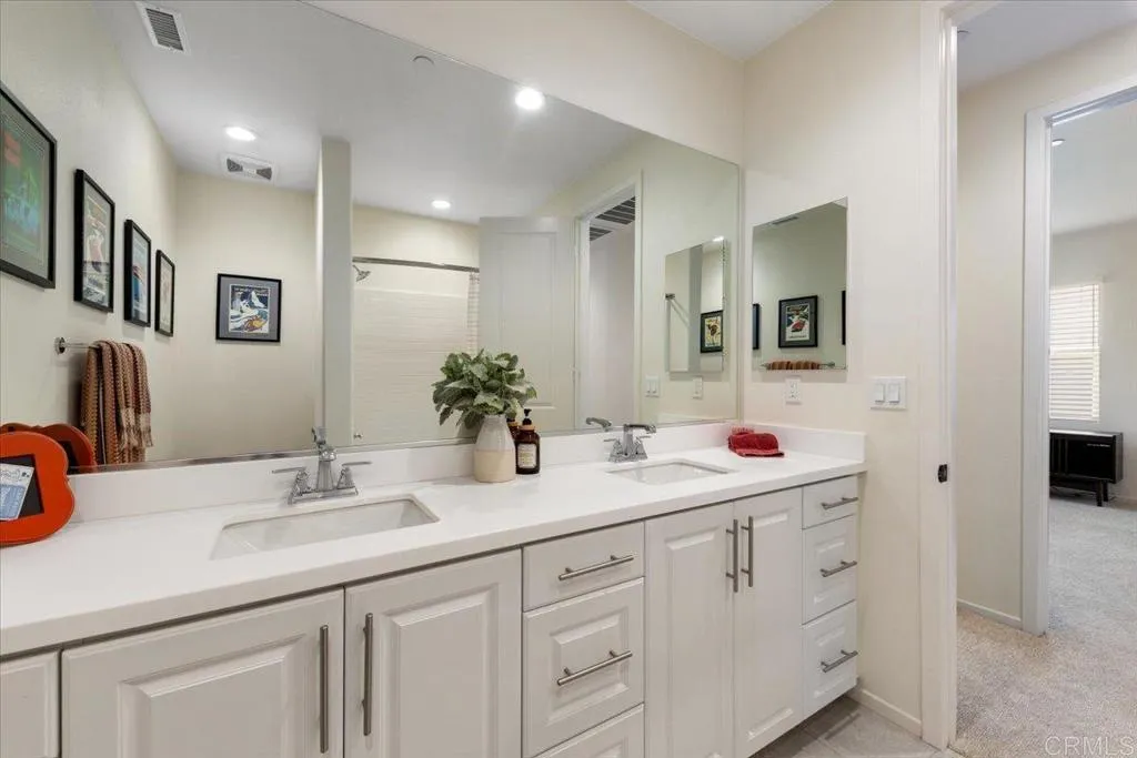 https://cdn.realtyfeed.com/cdn/127/306777689/3b159f7288b726d5709c342b04b6e4c9.webp