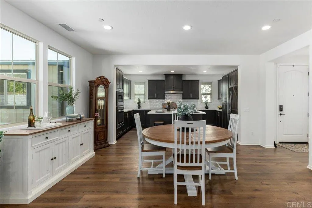 https://cdn.realtyfeed.com/cdn/127/306777689/5fb6c28627abc8c4916ef8c05a0d9883.webp