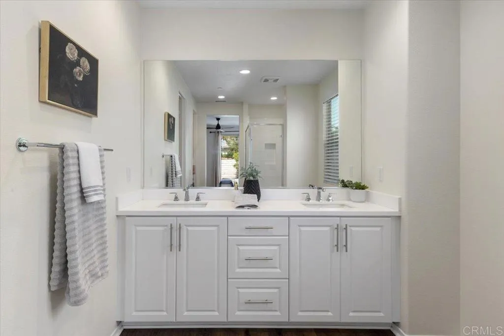 https://cdn.realtyfeed.com/cdn/127/306777689/7d8392a4433500760f465d36d5cabbc5.webp