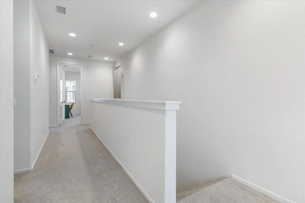 https://cdn.realtyfeed.com/cdn/127/306777689/8ed882b2b118c4594e43c1666842b26c.webp