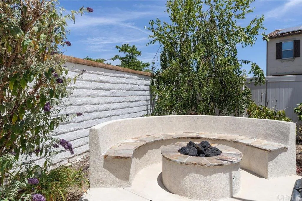 https://cdn.realtyfeed.com/cdn/127/306777689/b4eada7490ff559c66ba091551d086a7.webp