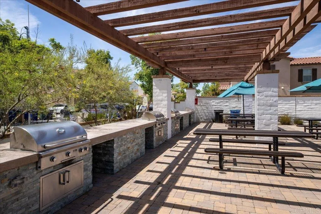 https://cdn.realtyfeed.com/cdn/127/306777689/d114346d6af4f4818b54f3e8c3297629.webp