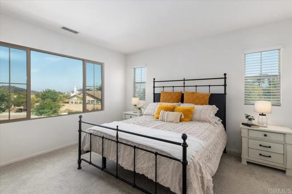 https://cdn.realtyfeed.com/cdn/127/306777689/ec80bbeac1cf0898c4e4454492b50c0c.webp