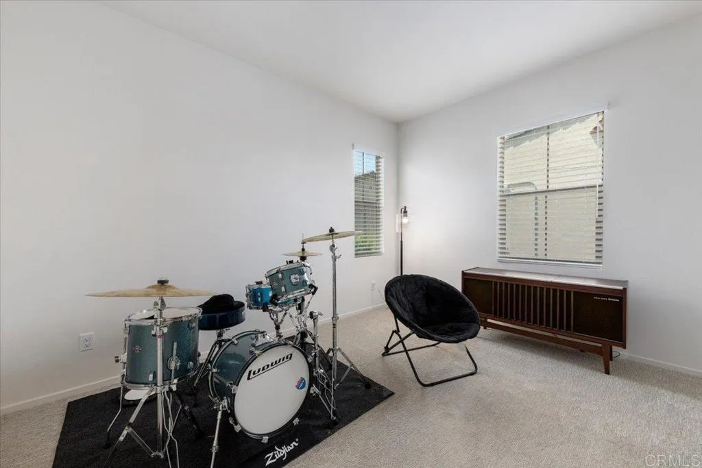 https://cdn.realtyfeed.com/cdn/127/306777689/f80958df702b5195a9abf044ce70dece.webp