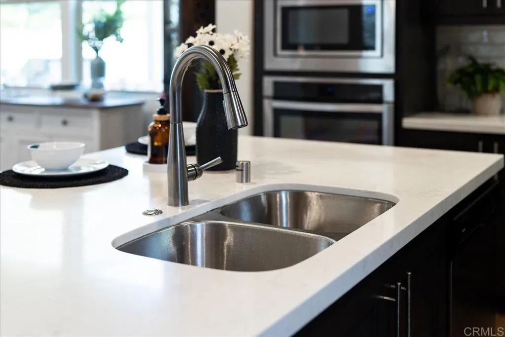 https://cdn.realtyfeed.com/cdn/127/306777689/fda74f499065d670a83980300d704d89.webp