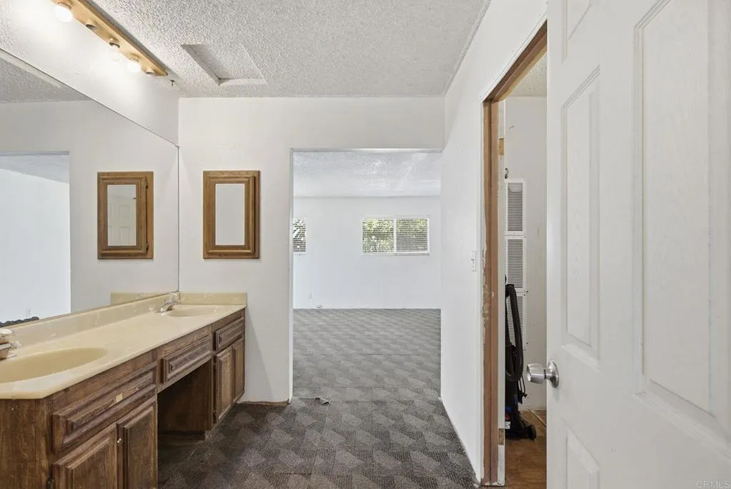 https://cdn.realtyfeed.com/cdn/127/306777745/176f08fccd50b407525ad80667787384.webp