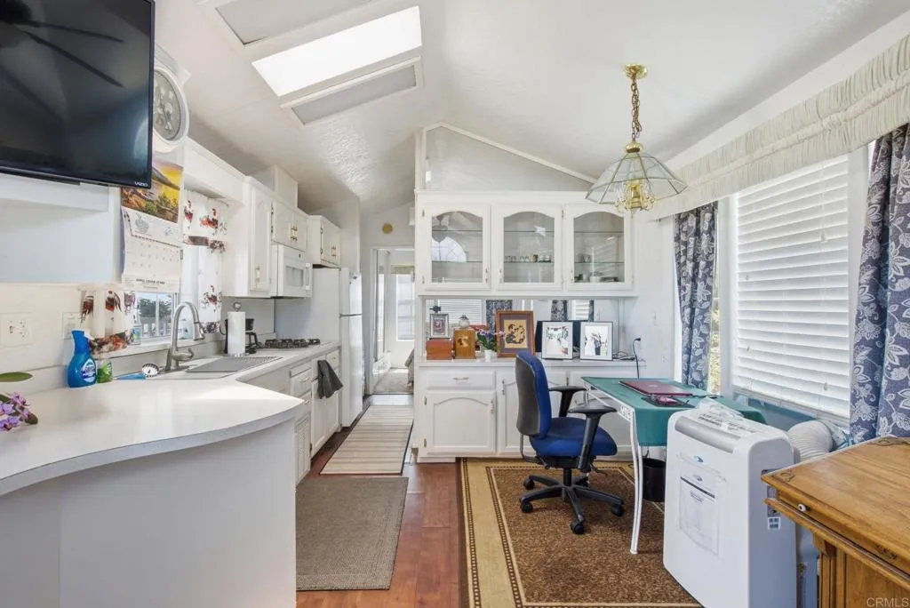 https://cdn.realtyfeed.com/cdn/127/306777745/d50fbd18285062de0535633623743c6b.webp