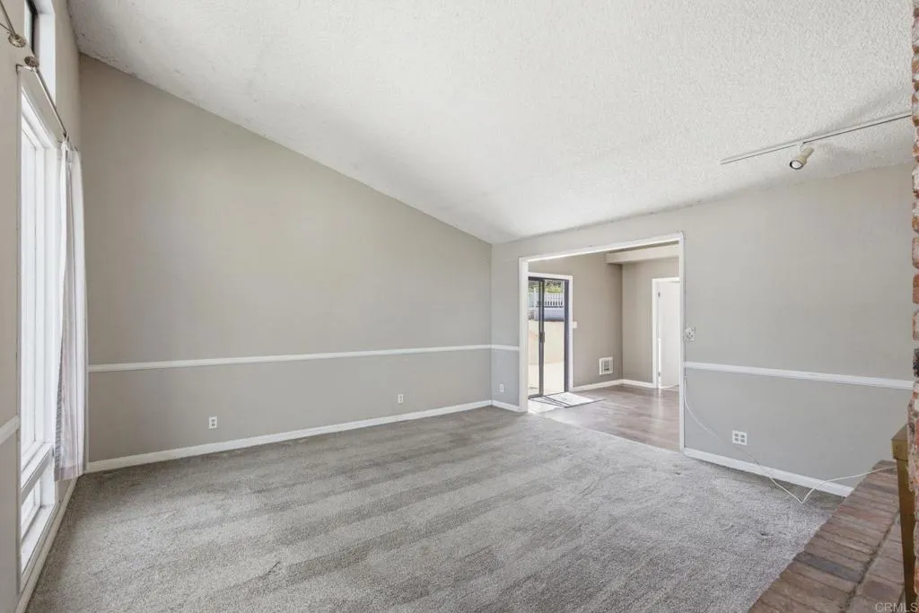 https://cdn.realtyfeed.com/cdn/127/306777745/e365d7bb9b7863366bee3791017b9223.webp