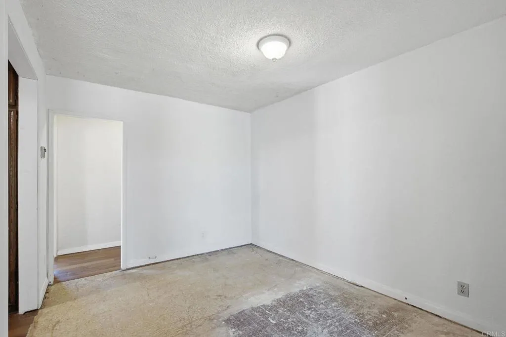 https://cdn.realtyfeed.com/cdn/127/306777745/e8c967d229a4d0bf0ec4834fd85e2a88.webp