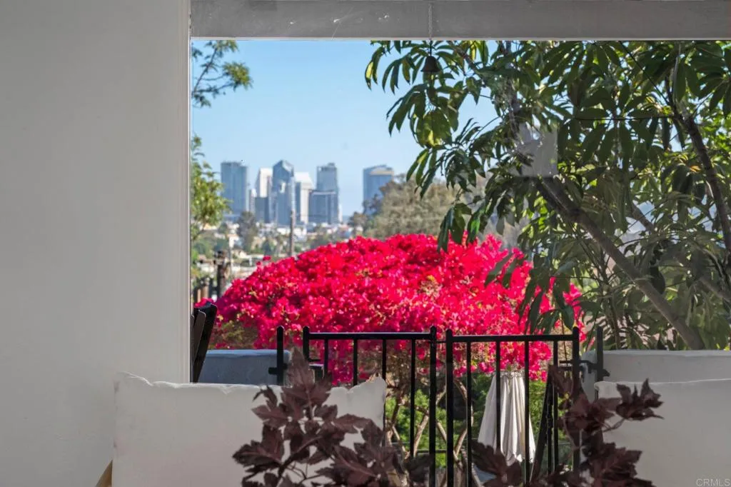 https://cdn.realtyfeed.com/cdn/127/306777842/147d600f3267c58937b25340b0b556d1.webp