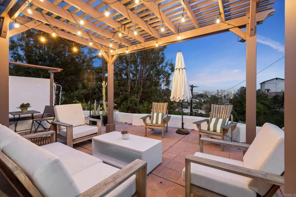 https://cdn.realtyfeed.com/cdn/127/306777842/8465bf4186e507f222a316924f060dfb.webp