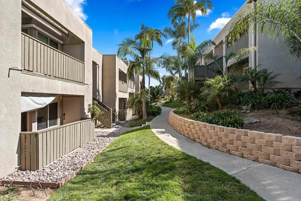 https://cdn.realtyfeed.com/cdn/127/306777904/9f72ef6feff7cbaab1e76eadb9b1cf87.webp
