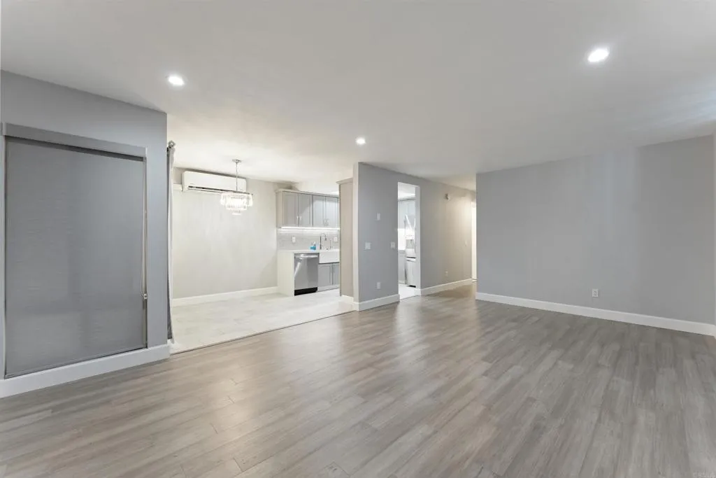 https://cdn.realtyfeed.com/cdn/127/306777904/e61dc201c2c4d2a7b7a9264a55964f6b.webp