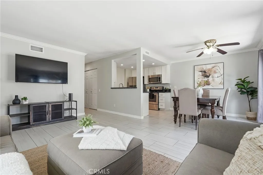 Photo #7: OC26144821 Listing: Photo #7
