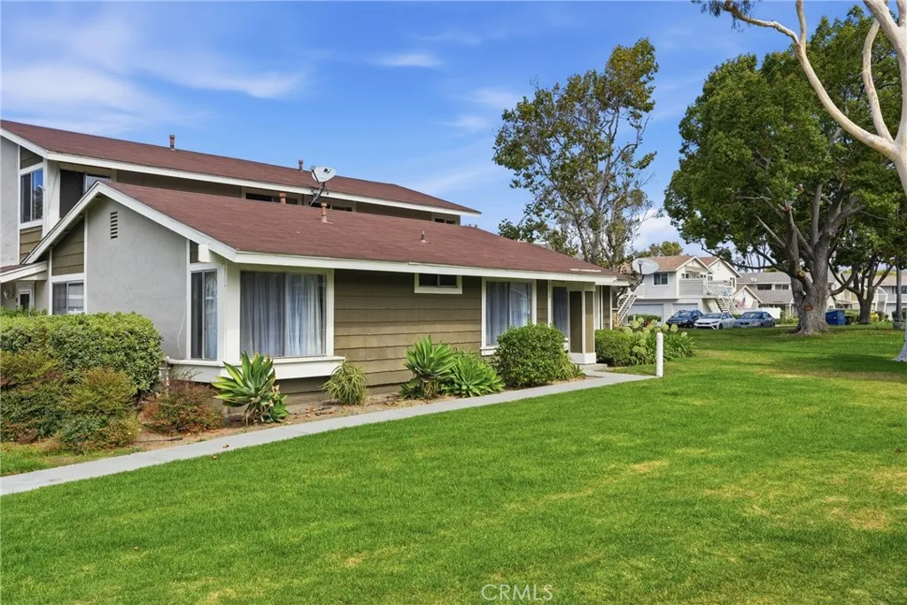 Photo #43: OC26144821 Listing: Photo #43