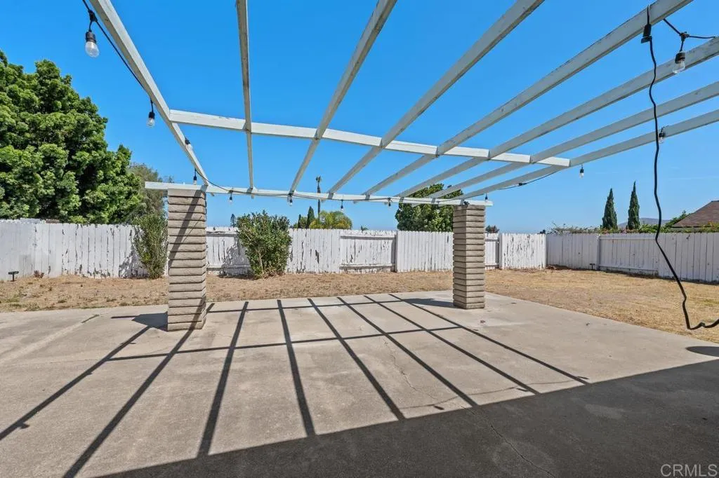 https://cdn.realtyfeed.com/cdn/127/306777957/d75175d11676b2fc7140d60c9c01acb3.webp