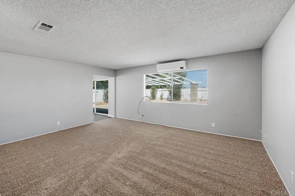 https://cdn.realtyfeed.com/cdn/127/306777957/fb8e93667bf585977fed1e6eebc4368b.webp