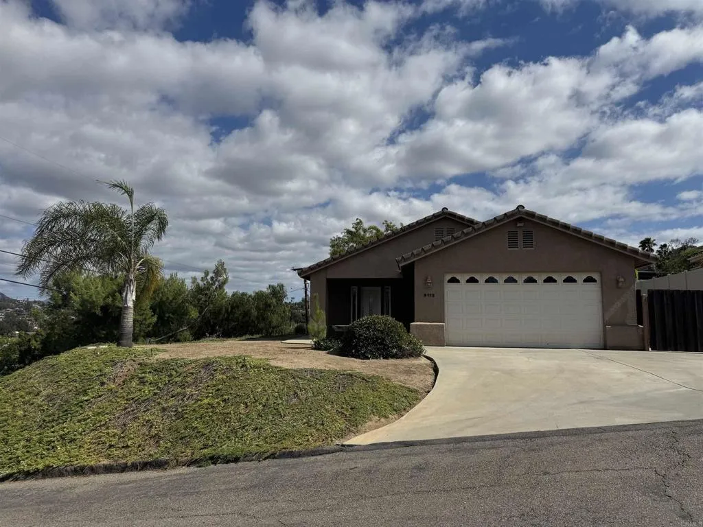 9112 Pinzolo, Lakeside, CA 92040 - Photo 2 of 20, Lakeside, CA