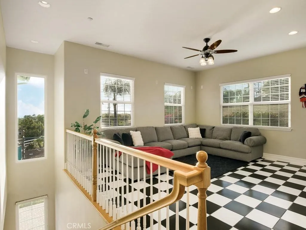 https://cdn.realtyfeed.com/cdn/127/306778010/1d677b81cbb230a04e96a62df0b85f69.webp