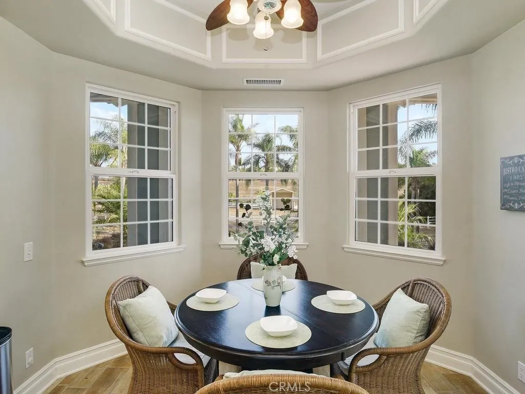 https://cdn.realtyfeed.com/cdn/127/306778010/80707ccfcc6c8e7b7969bb2ece1066d8.webp