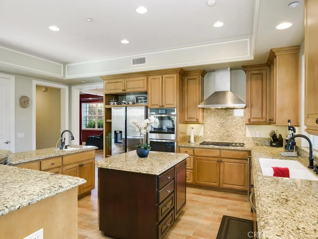 https://cdn.realtyfeed.com/cdn/127/306778010/a62eb66b6c7b0a913a9d17d2e72a7943.webp