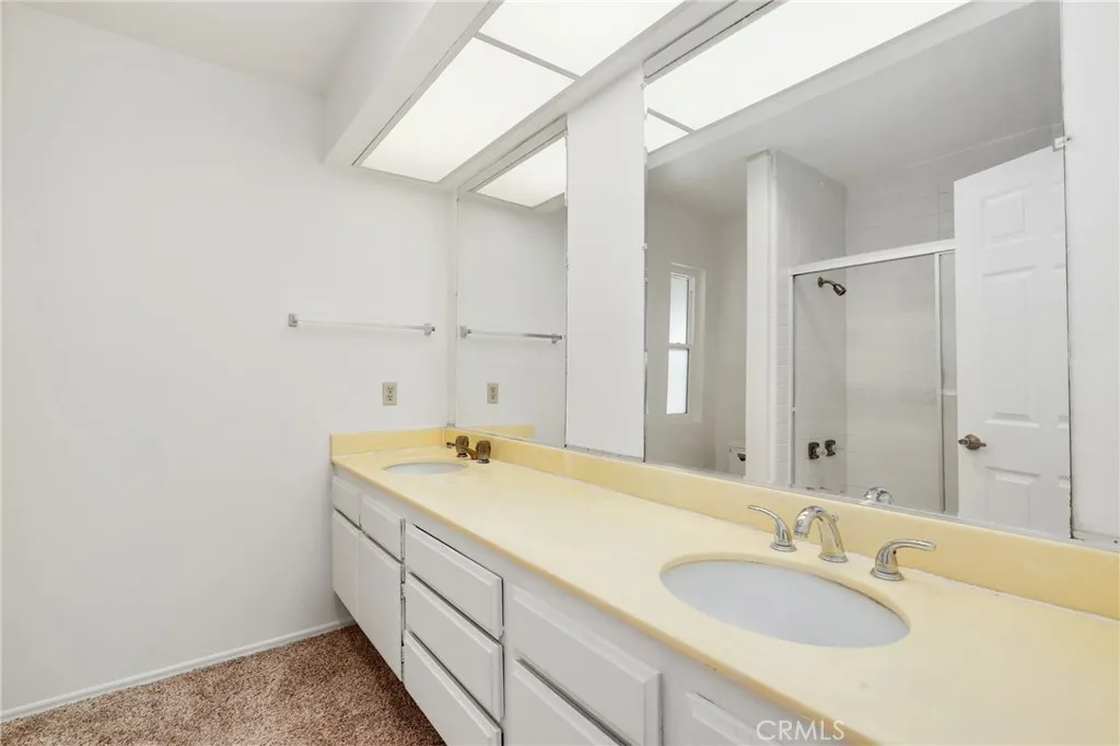 https://cdn.realtyfeed.com/cdn/127/306778054/69f9d6b82983abfeb10065f5071cc0e3.webp