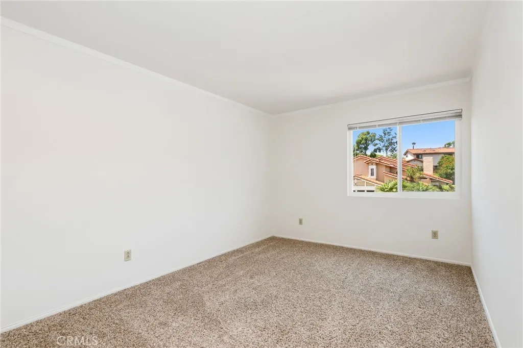 https://cdn.realtyfeed.com/cdn/127/306778054/b63df7b1332b675910b385e75af4b386.webp
