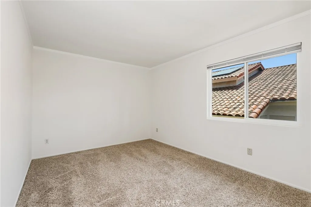 https://cdn.realtyfeed.com/cdn/127/306778054/bfdbbde5e84ea6aad712ff1d95933fd8.webp