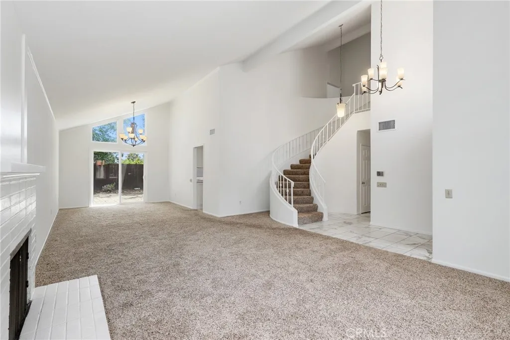 https://cdn.realtyfeed.com/cdn/127/306778054/ccc5253951b82ee75d75be4d164f1a67.webp