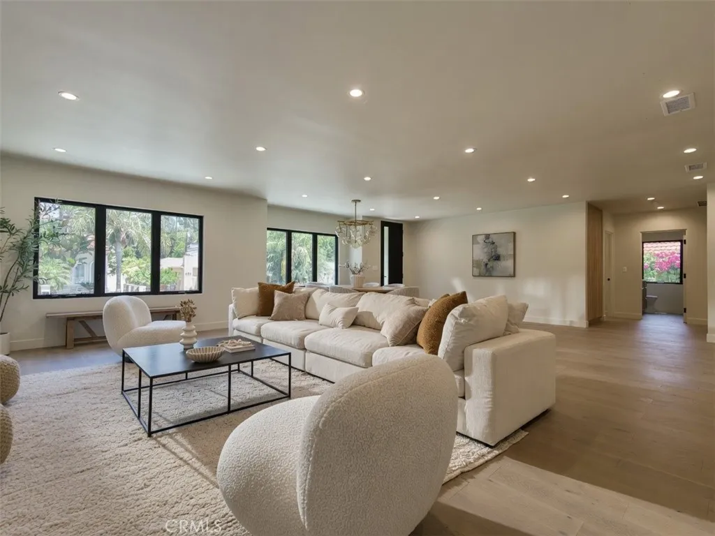 Encino, CA 91316