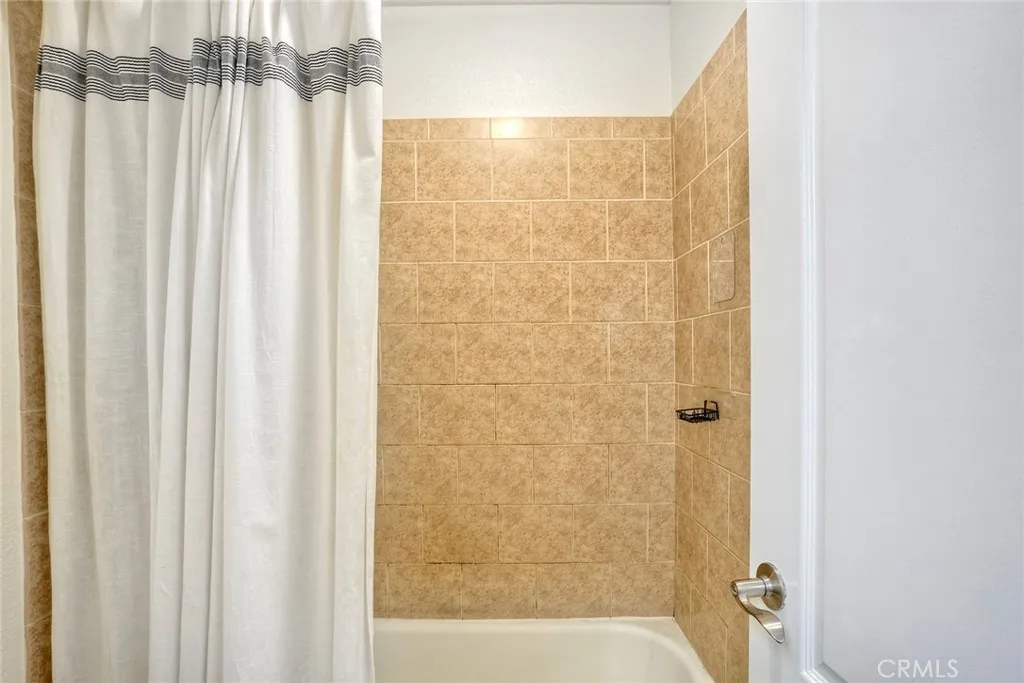 Photo #24: SW26162917 Listing: Photo #24