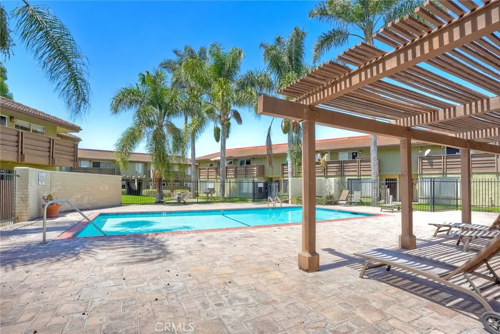 Photo #27: SW26162917 Listing: Photo #27