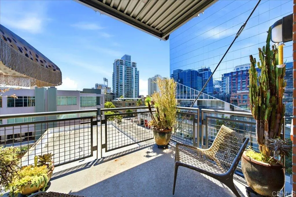 https://cdn.realtyfeed.com/cdn/127/306778132/6f33f328981af048789f677e1e2fcf94.webp