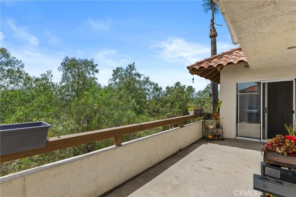 https://cdn.realtyfeed.com/cdn/127/306778196/92cfdb81e97a304a539495a0595aa8d5.webp