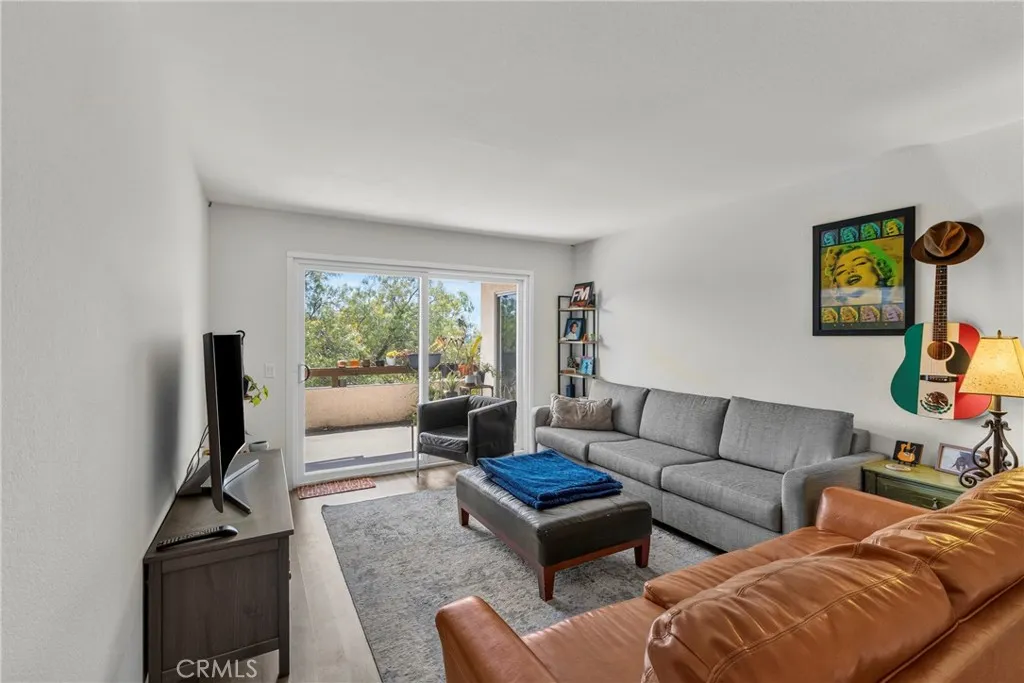 Photo #5: SW26163703 Listing: Photo #5