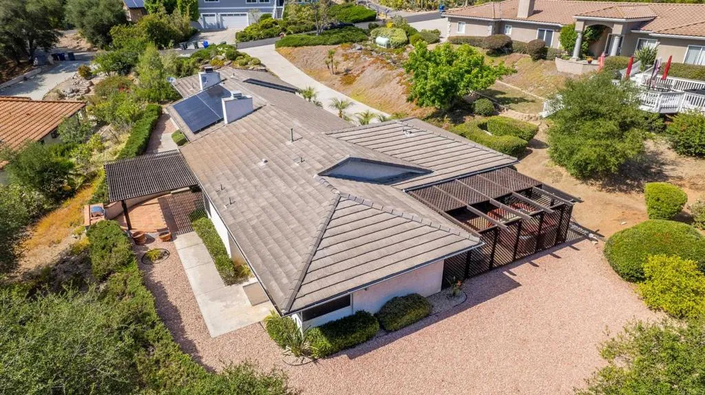 https://cdn.realtyfeed.com/cdn/127/306778230/9a6509499cf784170636eec05ff98a7e.webp