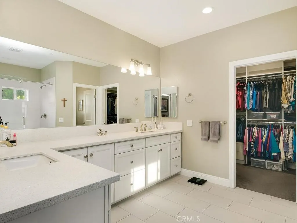 https://cdn.realtyfeed.com/cdn/127/306778321/5d7d3586dc7ef05c64b4b80e2a879bf4.webp