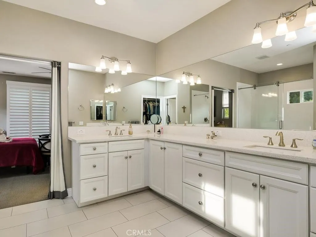 https://cdn.realtyfeed.com/cdn/127/306778321/e9859b3d927e778cb5defb65953ea330.webp