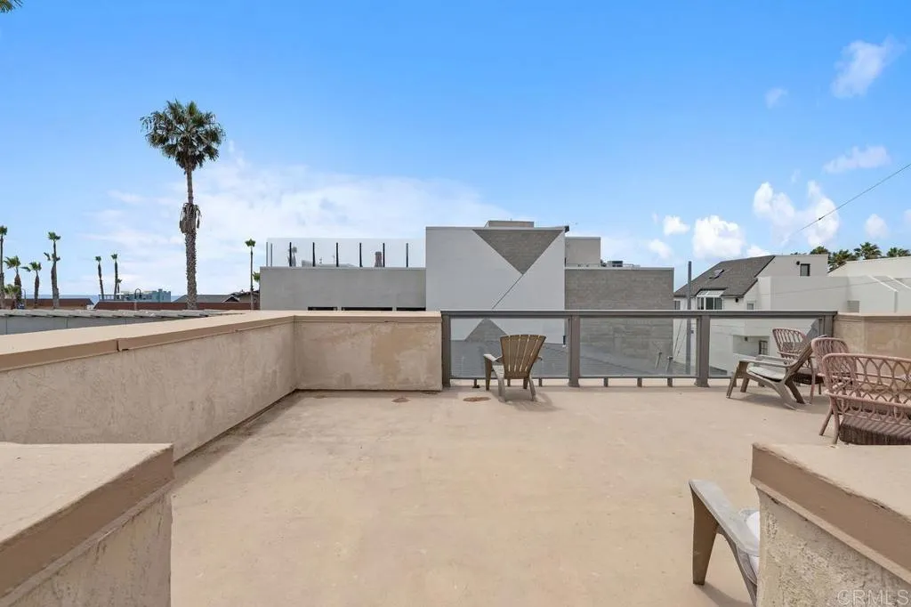 https://cdn.realtyfeed.com/cdn/127/306778391/c990f7bddc9580ce1d1c0b7ad5915cee.webp