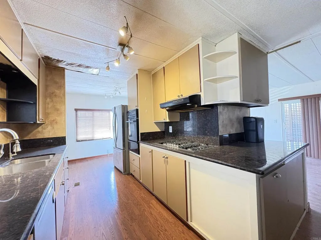 https://cdn.realtyfeed.com/cdn/127/306778738/3da78d0d95f3838bcedb314e9b9cf89f.webp