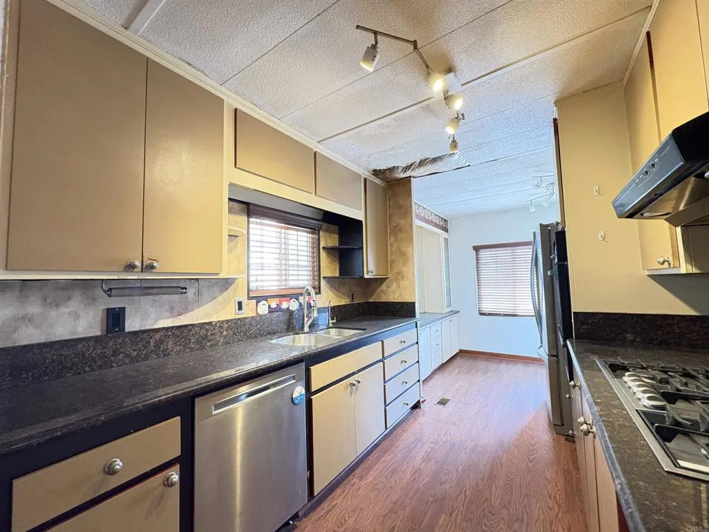 521 Orange Ave Unit 128, Chula Vista, CA 91911 - Photo 5 of 39, Chula Vista, CA