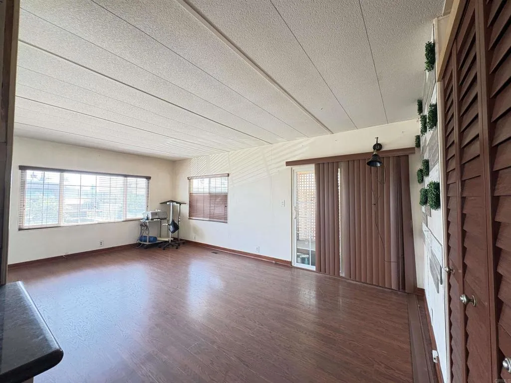 https://cdn.realtyfeed.com/cdn/127/306778738/b83194dd40ee9ceb8d93c836aa3a5563.webp