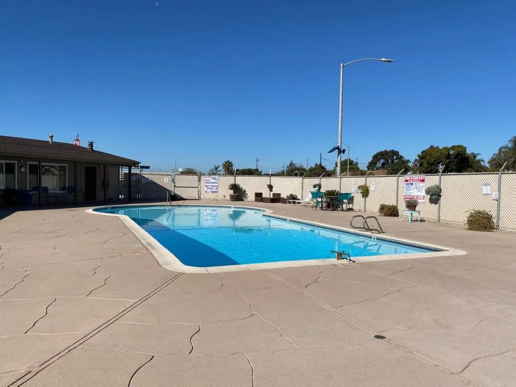 https://cdn.realtyfeed.com/cdn/127/306778738/c6f206323c2e3fa1d2e66282d010a389.webp