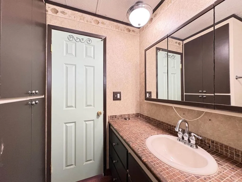 https://cdn.realtyfeed.com/cdn/127/306778738/e2e8677be202a61ad11ea20e7024c365.webp