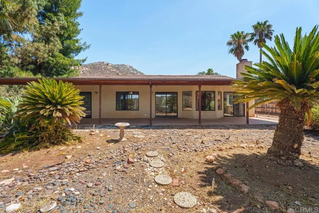 https://cdn.realtyfeed.com/cdn/127/306778811/6b32d2cb8374665288f214de0195beac.webp