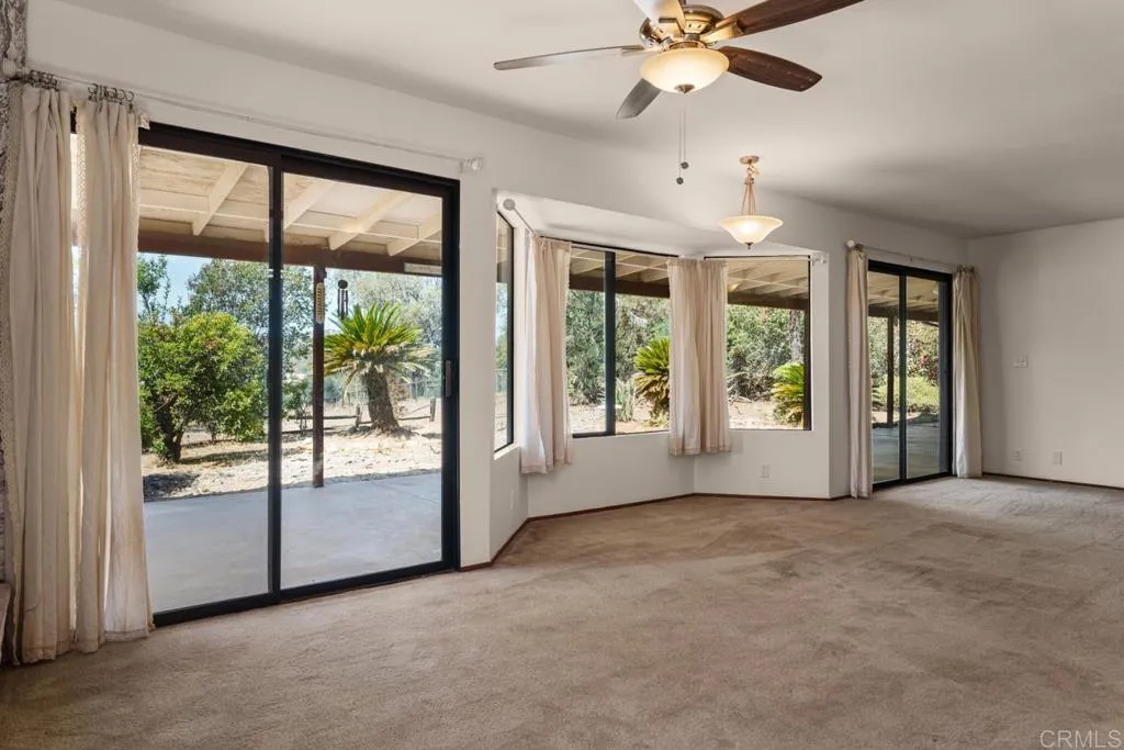 https://cdn.realtyfeed.com/cdn/127/306778811/a520450f1d29d410f6a75986c801023d.webp