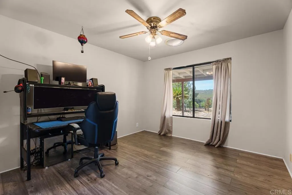 https://cdn.realtyfeed.com/cdn/127/306778811/b15bd8df20e00c618093c77a41af3b3b.webp