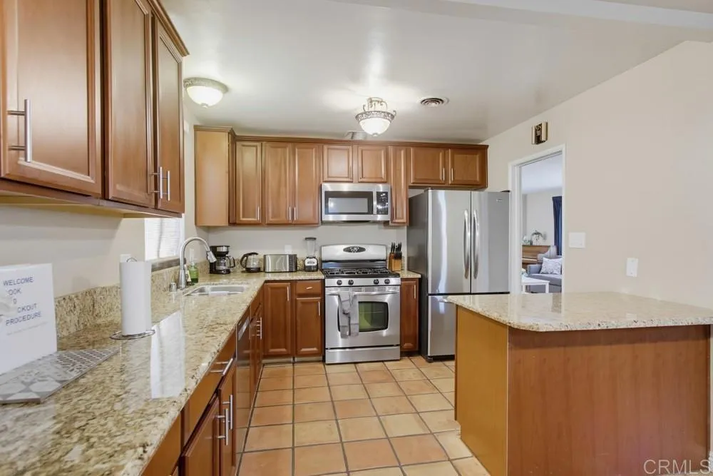 https://cdn.realtyfeed.com/cdn/127/306778813/3627e1801ff9f641622a13a398279263.webp