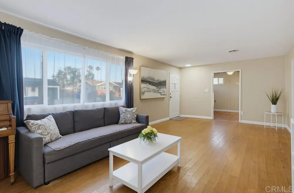 https://cdn.realtyfeed.com/cdn/127/306778813/40bdcb32ffc1abccdef061d8f8df61be.webp